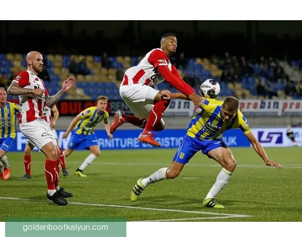 洛卡特利近期比赛表现稳健，持续提升球队中场控制力。