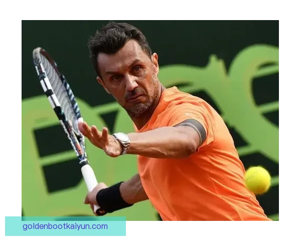 马尔蒂尼的职业生涯贡献总结：技术精湛与领导力兼备，值得关注的传奇球员。